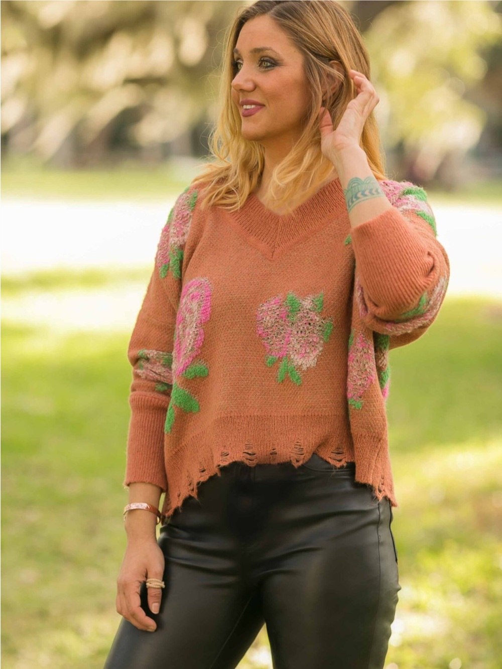 Anthropologie distressed Rust Pink Floral Knit Sweater with Green Accents